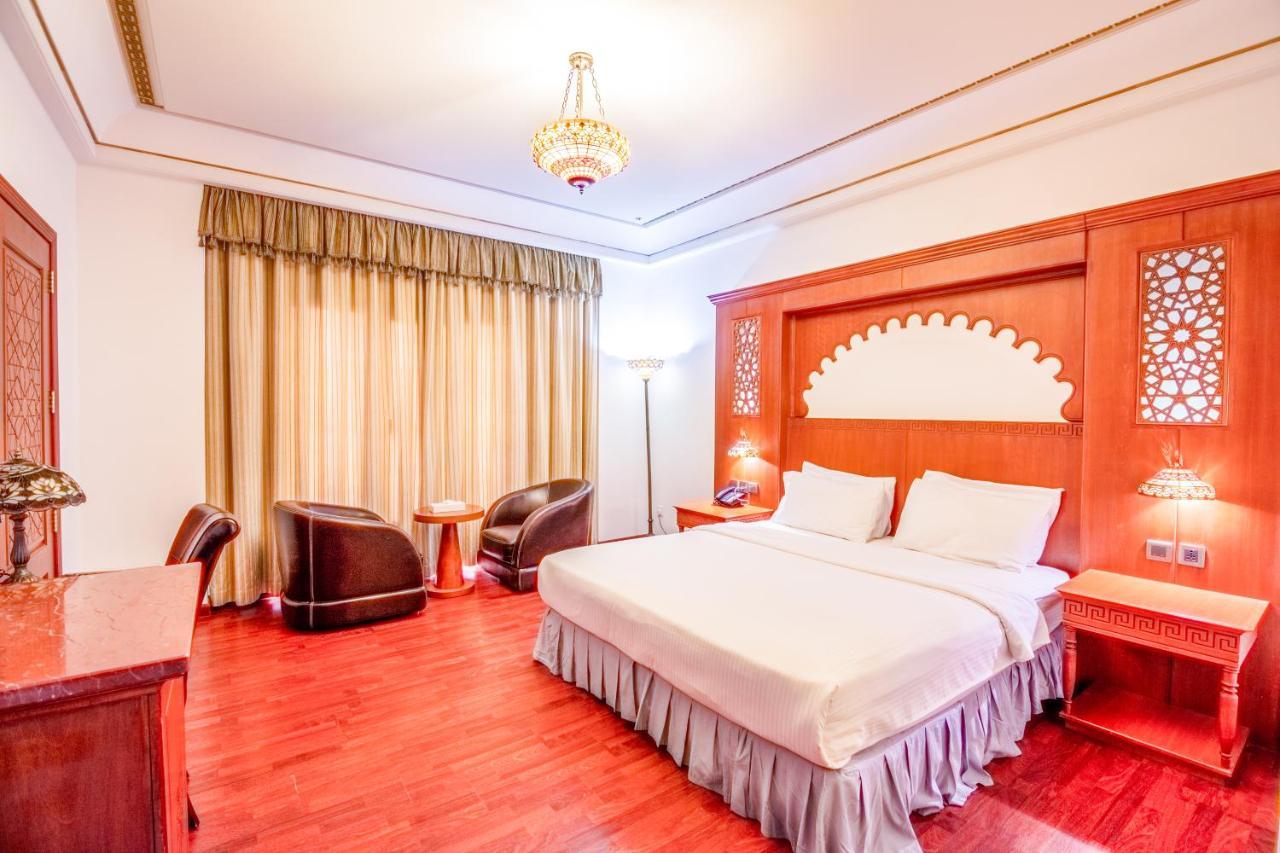 The Platinum Hotel 3*
