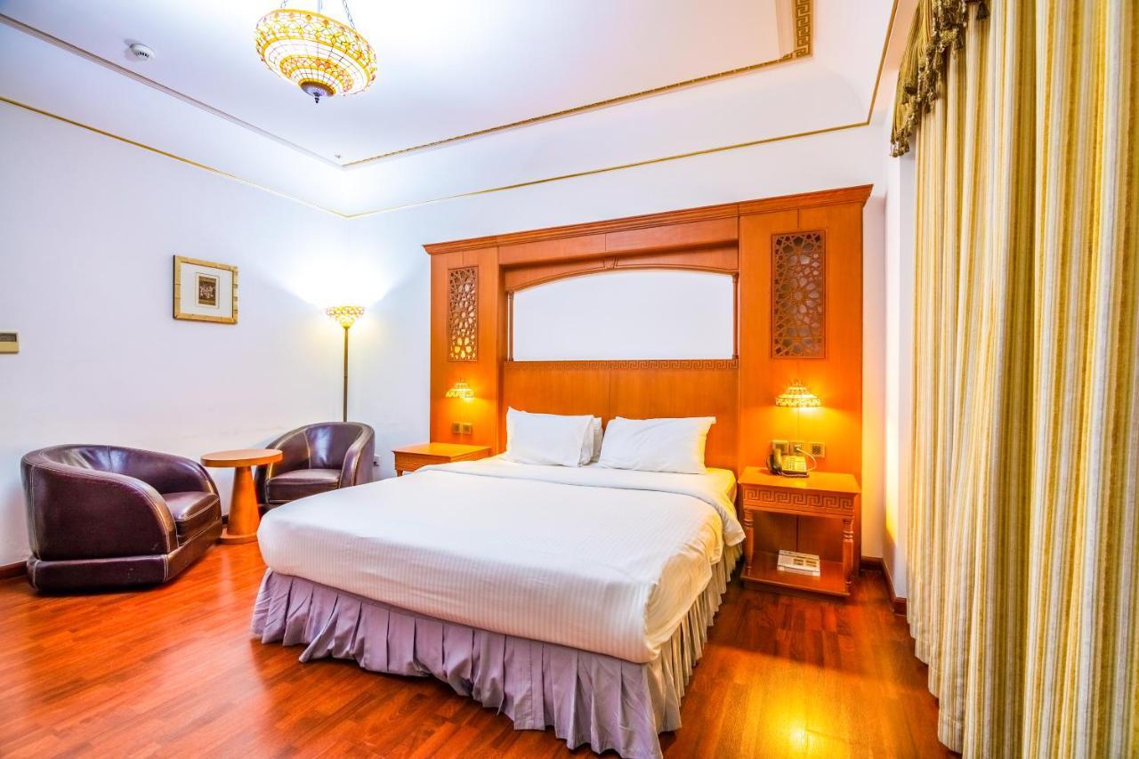 Hotel The Platinum